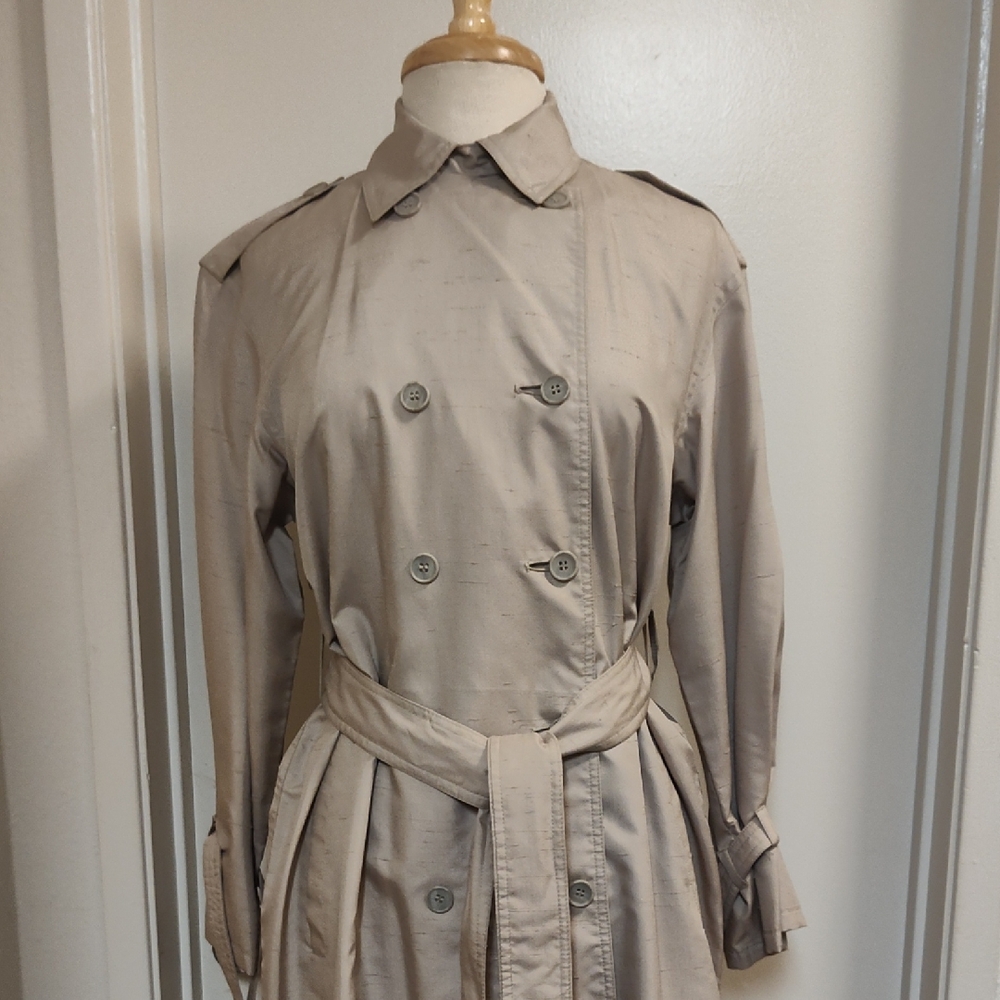 London Fog Beige Trench Coat Size 6R